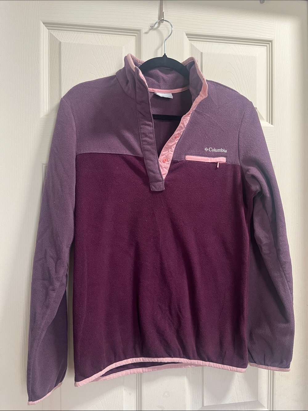 Columbia Two-Tone Purple Fleece Cowl Pullover with Pink Trim